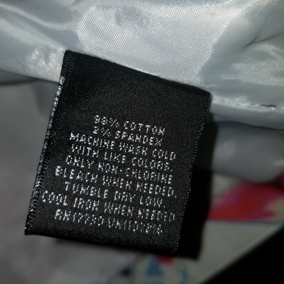 Blazer - Picture 3 of 3